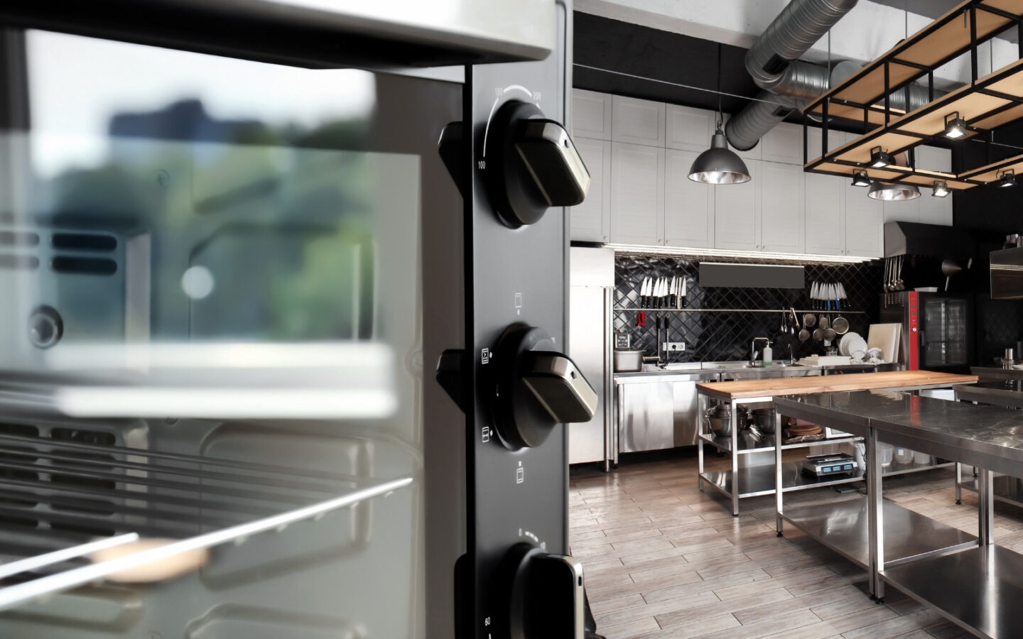 forno professionale nella cucina di un ristorante